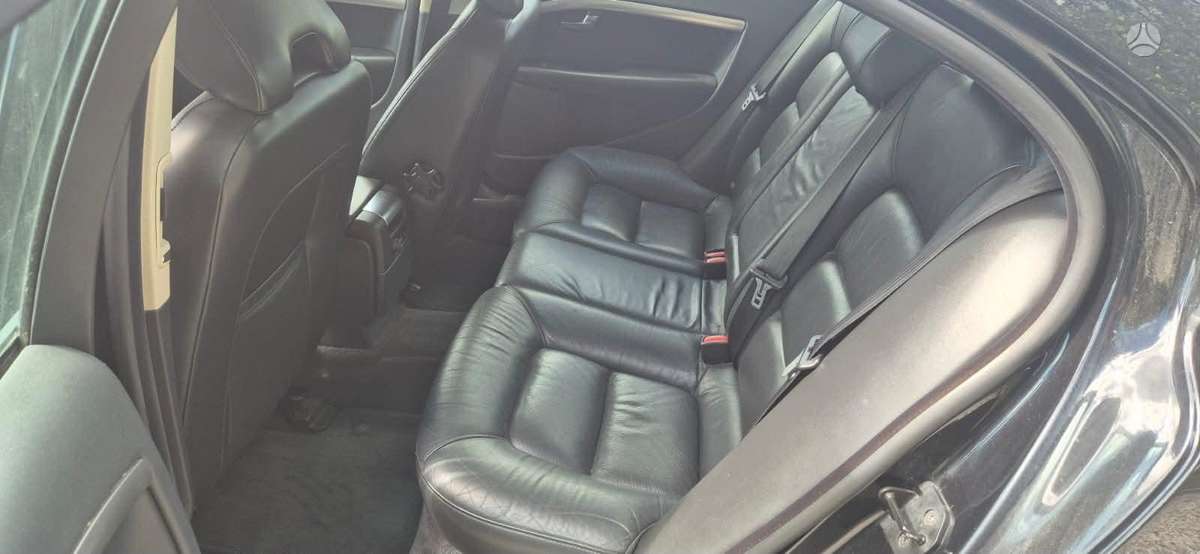 Volvo S80, 2.5 l., Седан