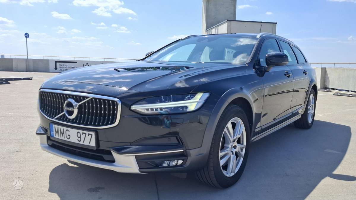 Volvo V90 Cross Country - 7
