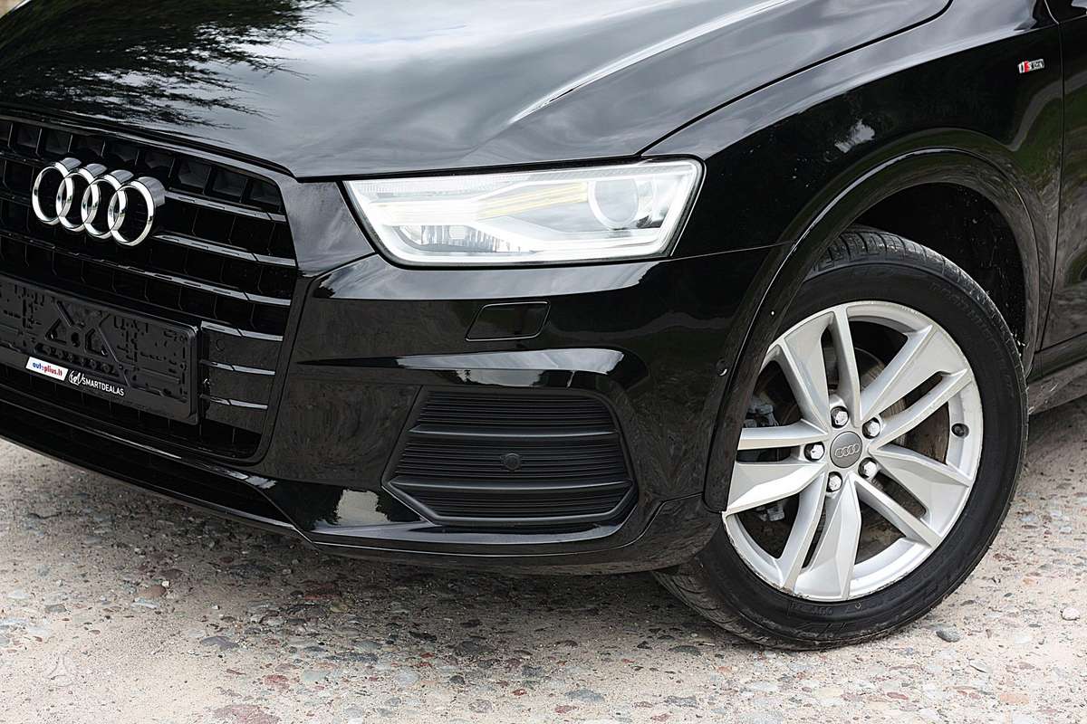 Audi Q3, 2.0 l., off-road / crossover