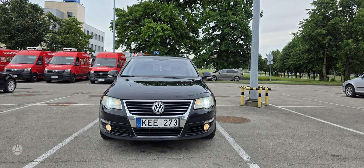 Volkswagen Passat - 2