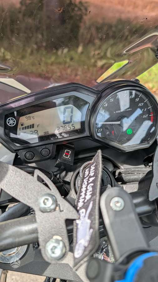 Yamaha XJ6 600cc, street / classic