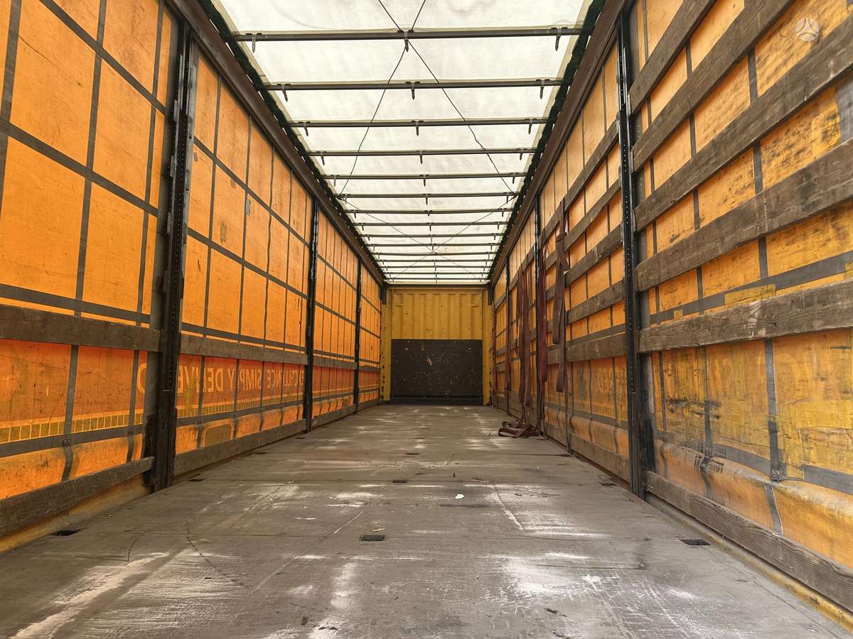 Krone, užuolaidinės / tentinės