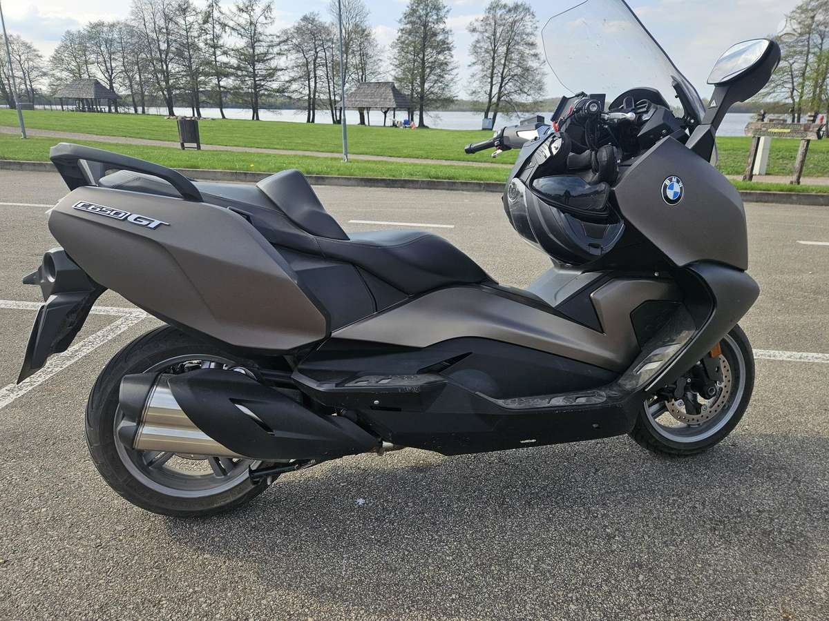 BMW C 650 GT 650cc, scooters / mopeds