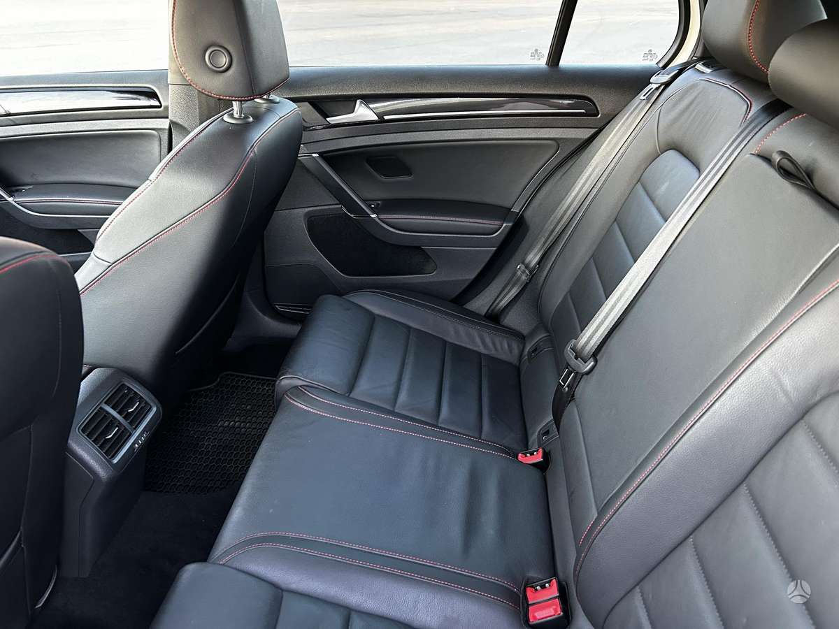 Volkswagen Golf, 2.0 l., hatchback
