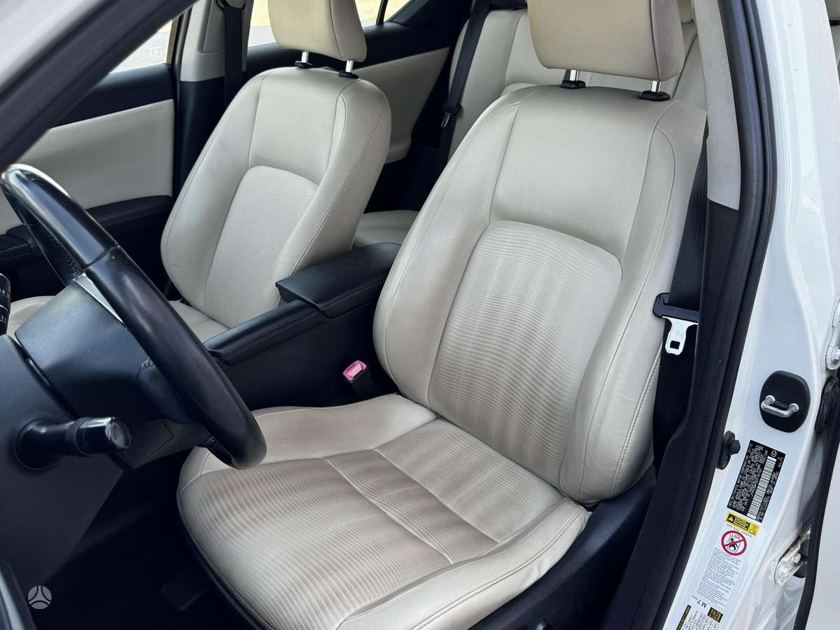 Lexus CT 200h, 1.8 l., hatchback