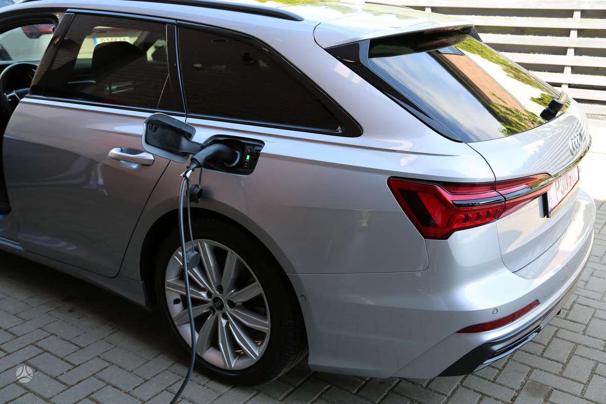 Audi A6, 2.0 l., wagon