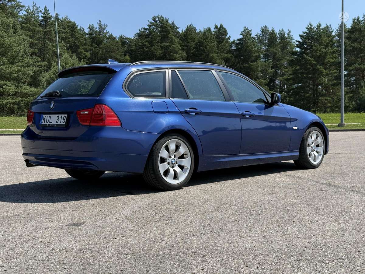 BMW 318, 2.0 l., wagon