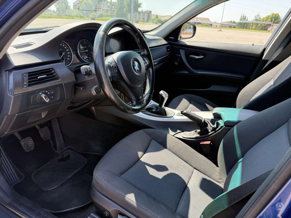BMW 318, 2.0 l., wagon