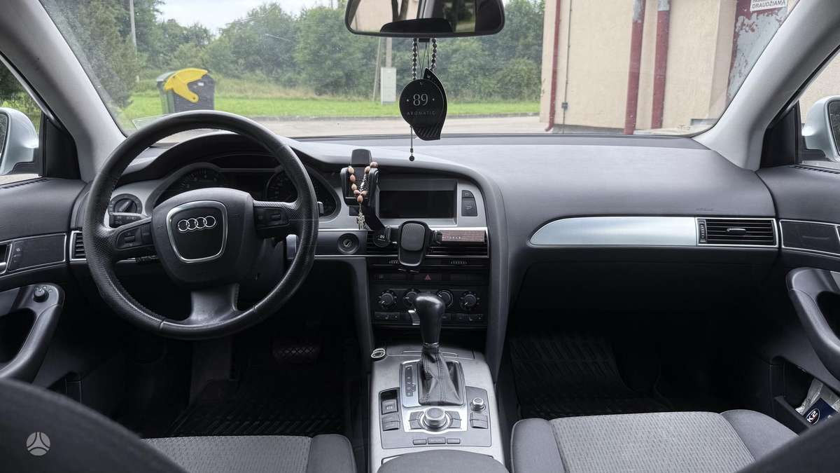 Audi A6, 2.0 l., universalas