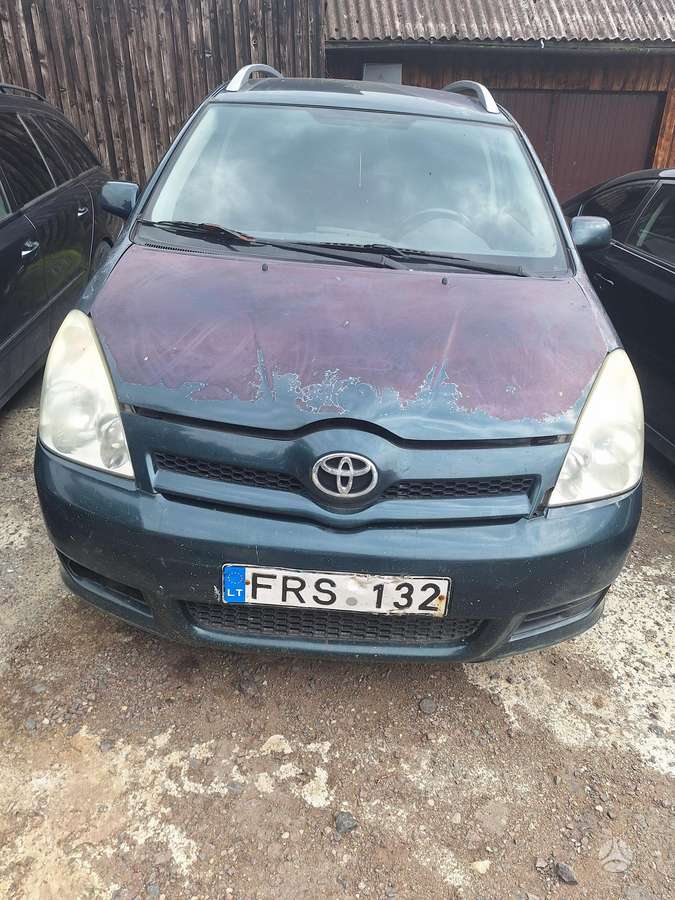 Toyota Avensis Verso