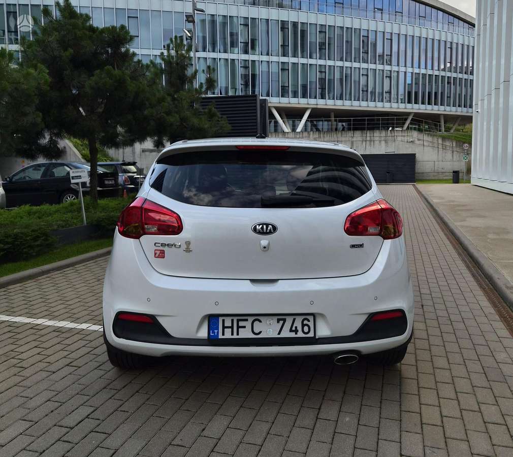 Kia Ceed, 1.6 l., hatchback