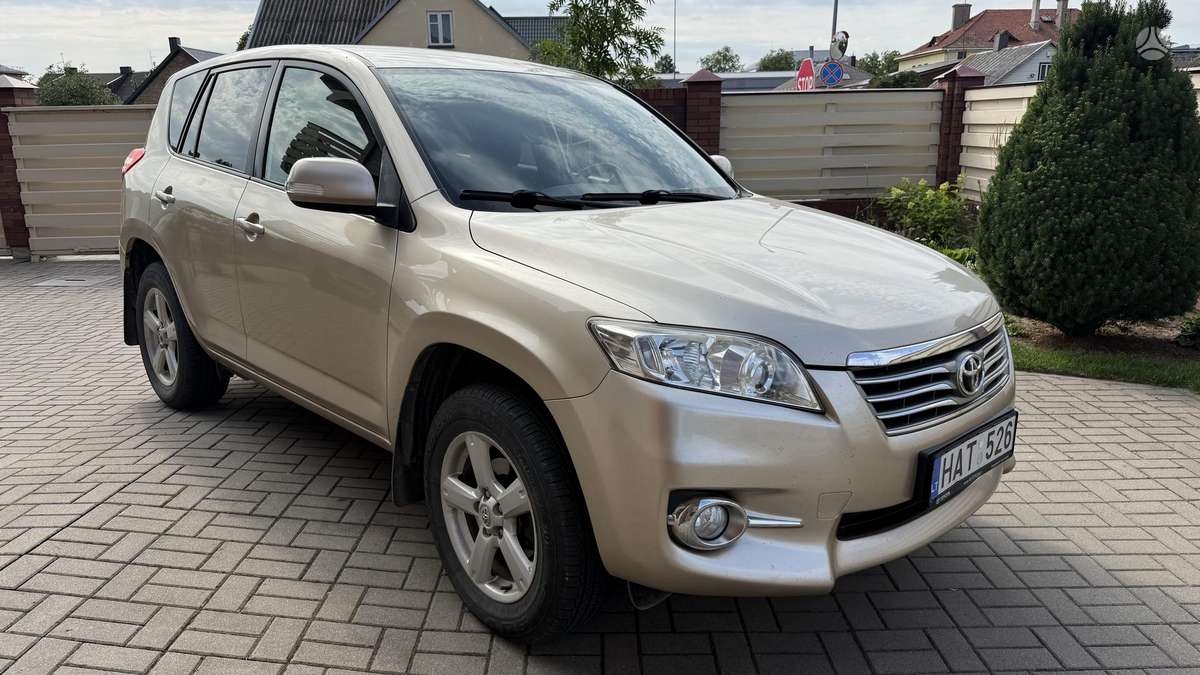 Toyota RAV4 - 2