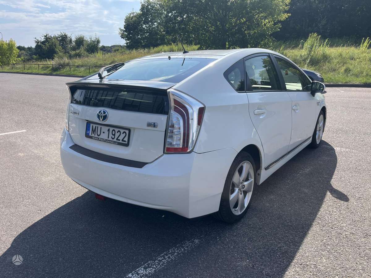 Toyota Prius - 6
