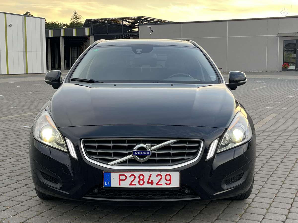 Volvo V60, 2.0 l., Универсал