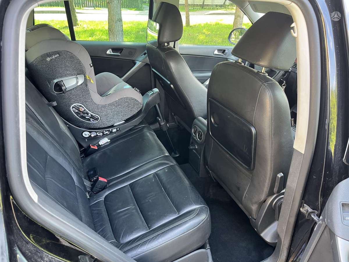 Volkswagen Tiguan - 9