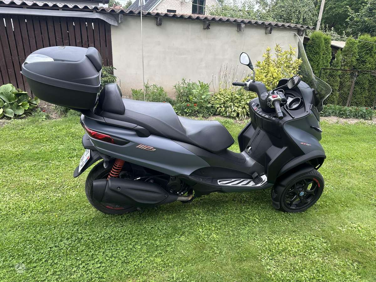 Piaggio MP3 400cc, scooters / mopeds