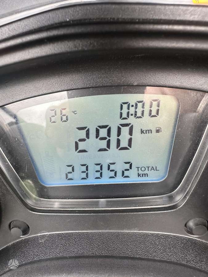 Piaggio MP3 400cc, scooters / mopeds