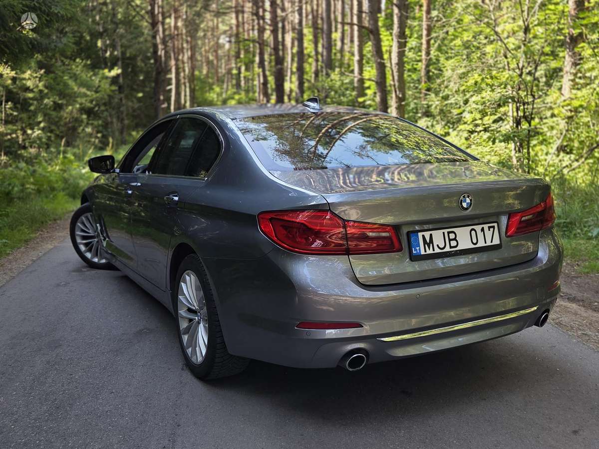 BMW 520, 2.0 l., Седан