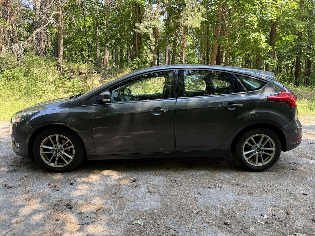 Ford Focus, 1.0 l., Хэтчбек
