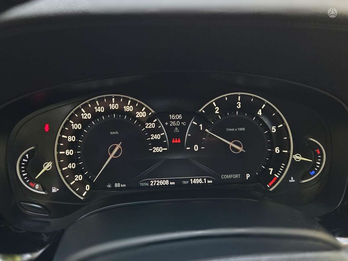 BMW 520, 2.0 l., Седан