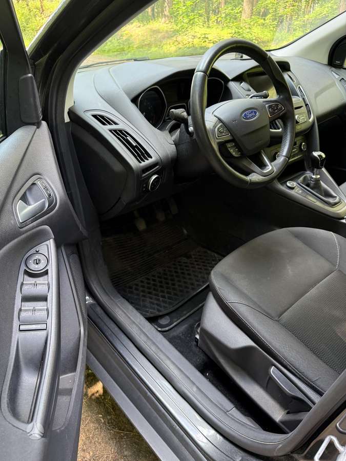Ford Focus, 1.0 l., Хэтчбек