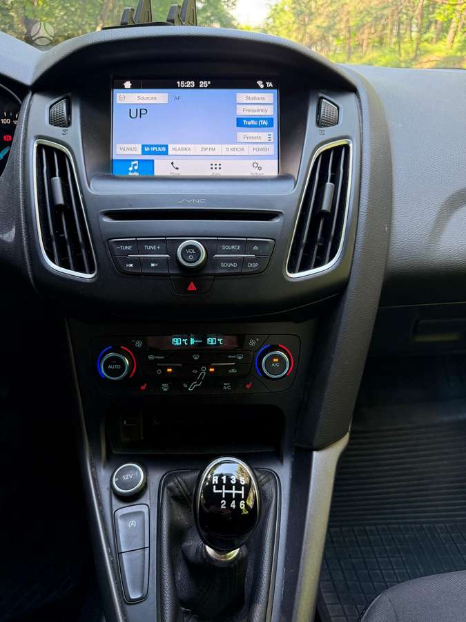 Ford Focus, 1.0 l., Хэтчбек
