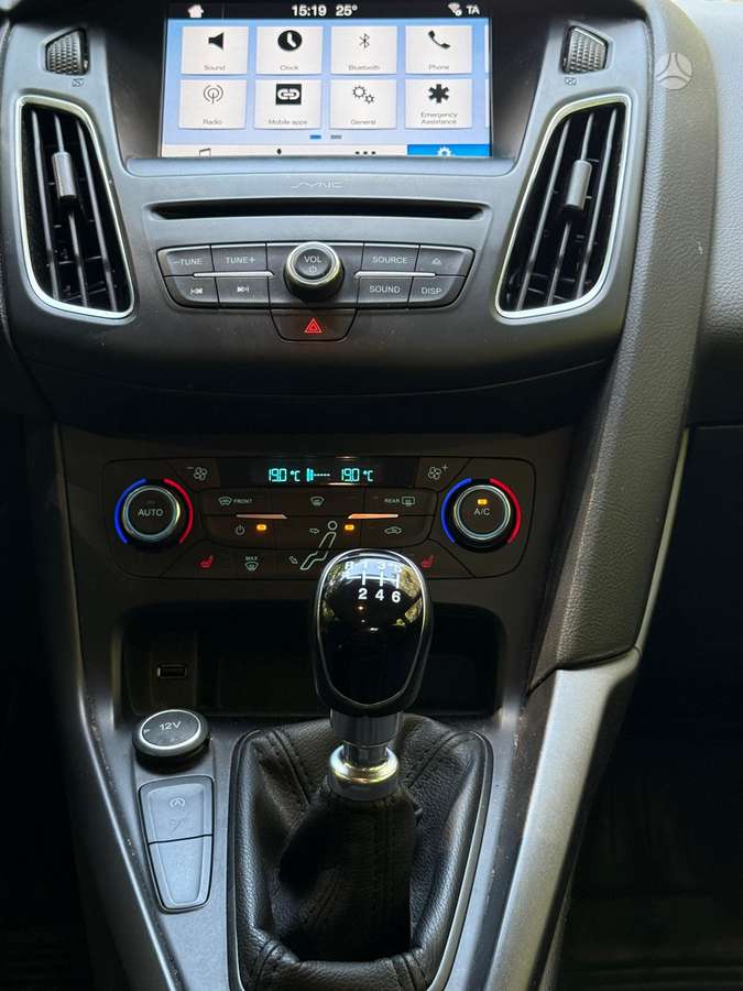 Ford Focus, 1.0 l., Хэтчбек