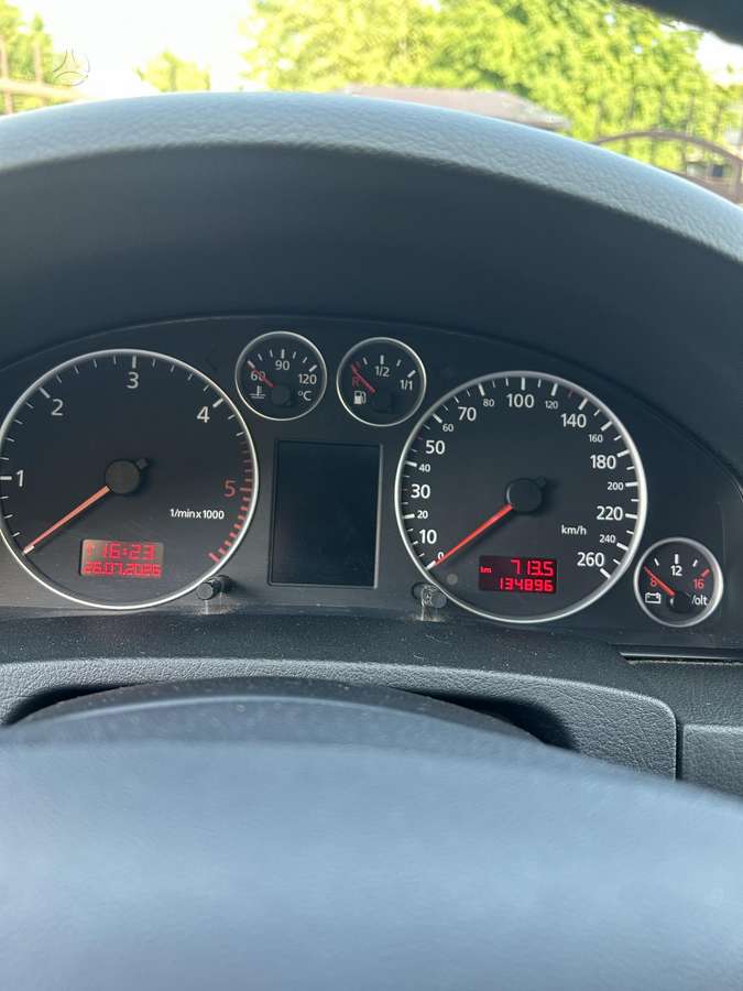 Audi A6, 1.9 l., universalas