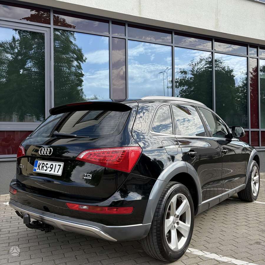 Audi Q5, 2.0 l., mpv / minivan