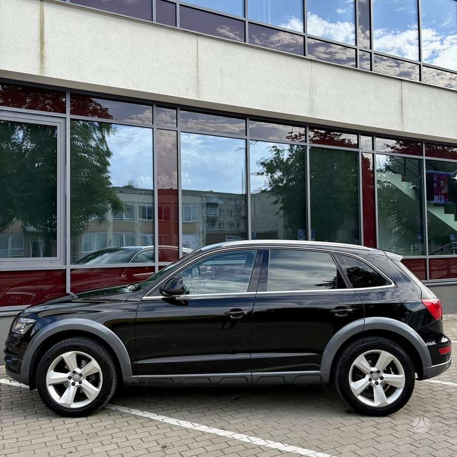 Audi Q5, 2.0 l., mpv / minivan