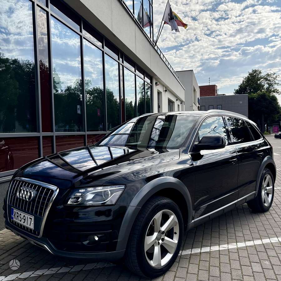 Audi Q5, 2.0 l., mpv / minivan