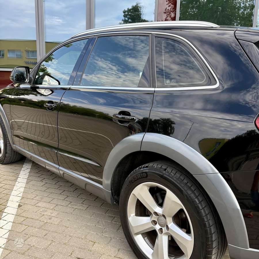 Audi Q5, 2.0 l., mpv / minivan