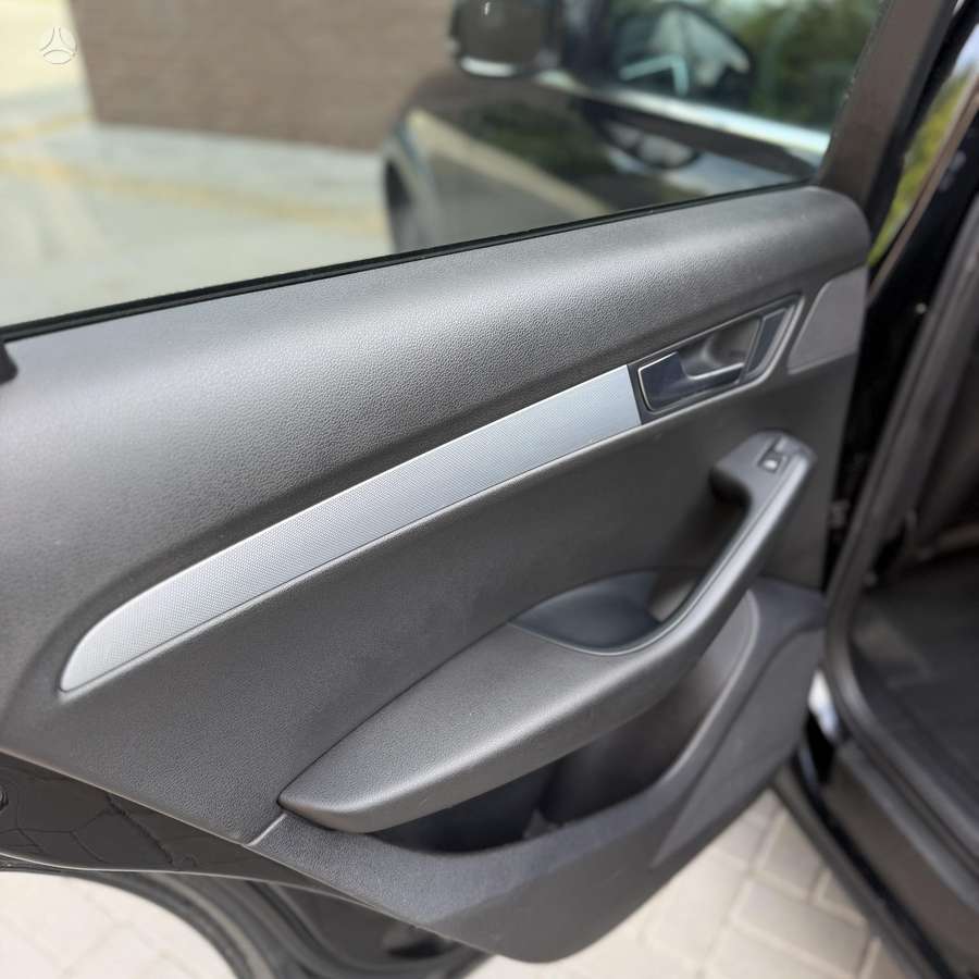 Audi Q5, 2.0 l., mpv / minivan