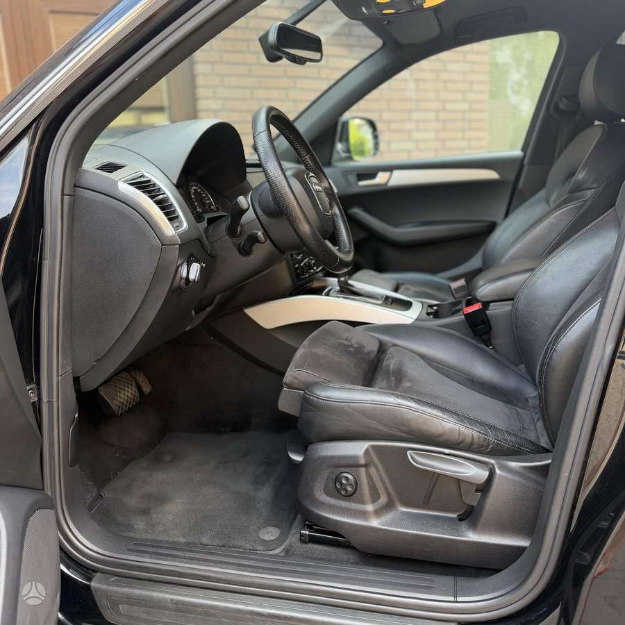 Audi Q5, 2.0 l., mpv / minivan
