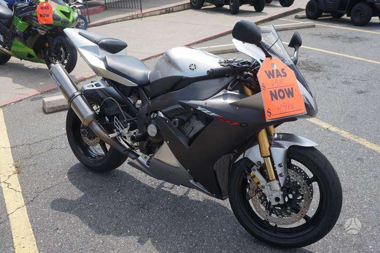 Yamaha R1, superbikes