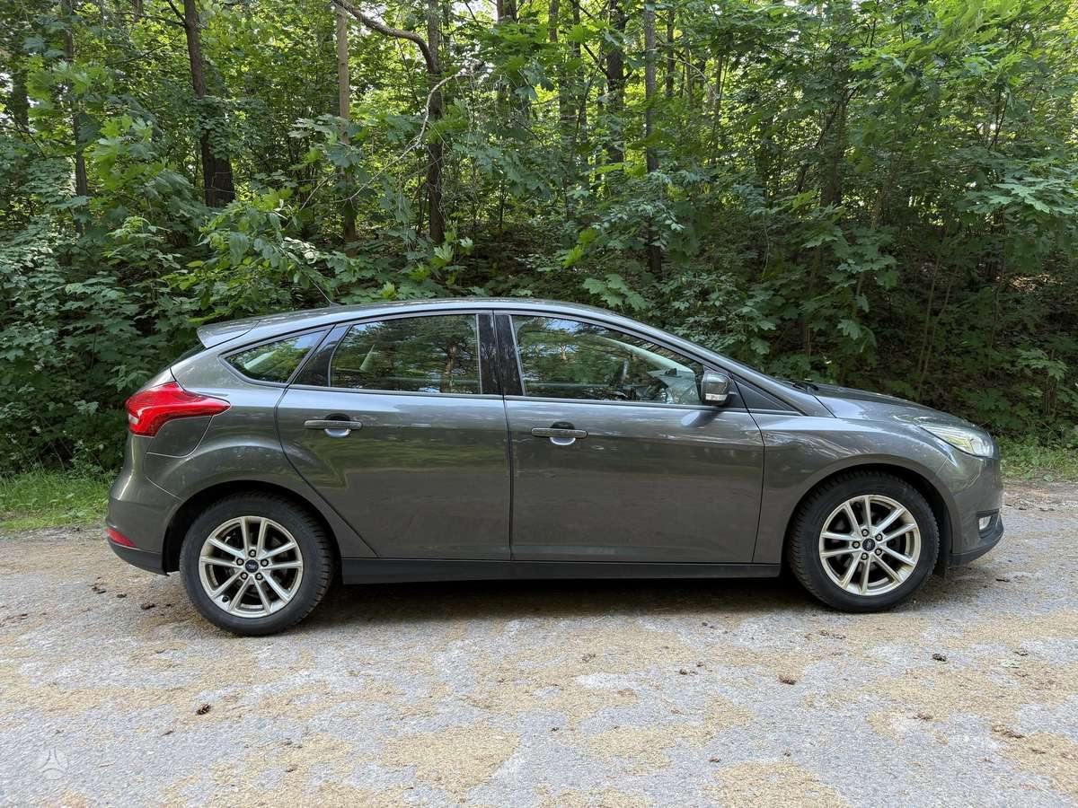 Ford Focus, 1.0 l., Хэтчбек