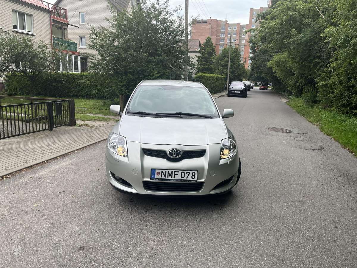 Toyota Auris, 1.6 l., hatchback