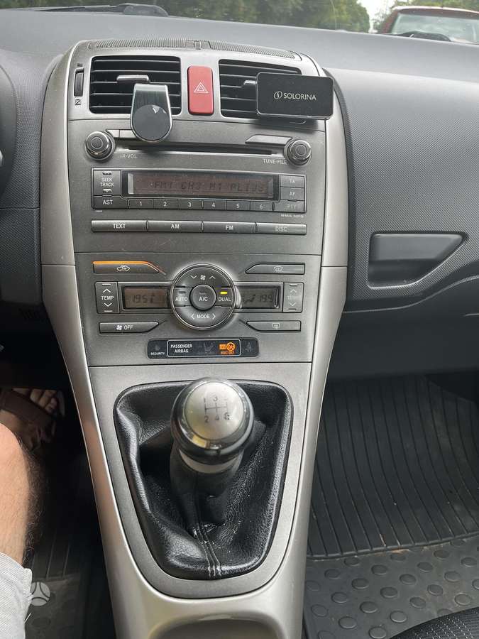 Toyota Auris, 1.6 l., hatchback