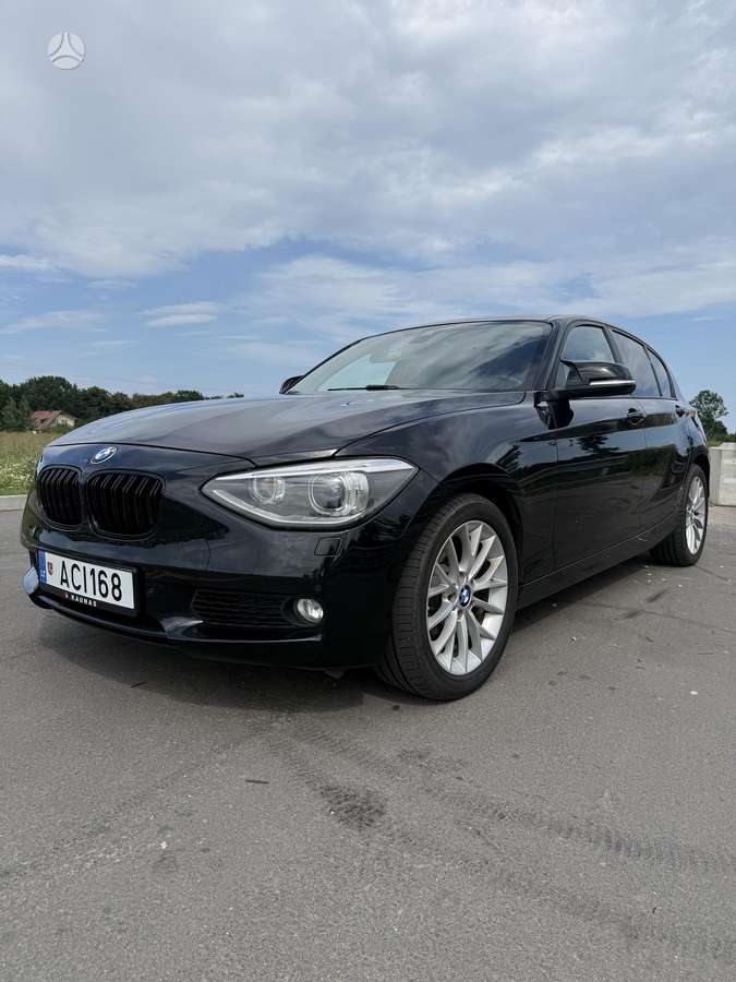 BMW 120, 2.0 l., hatchback