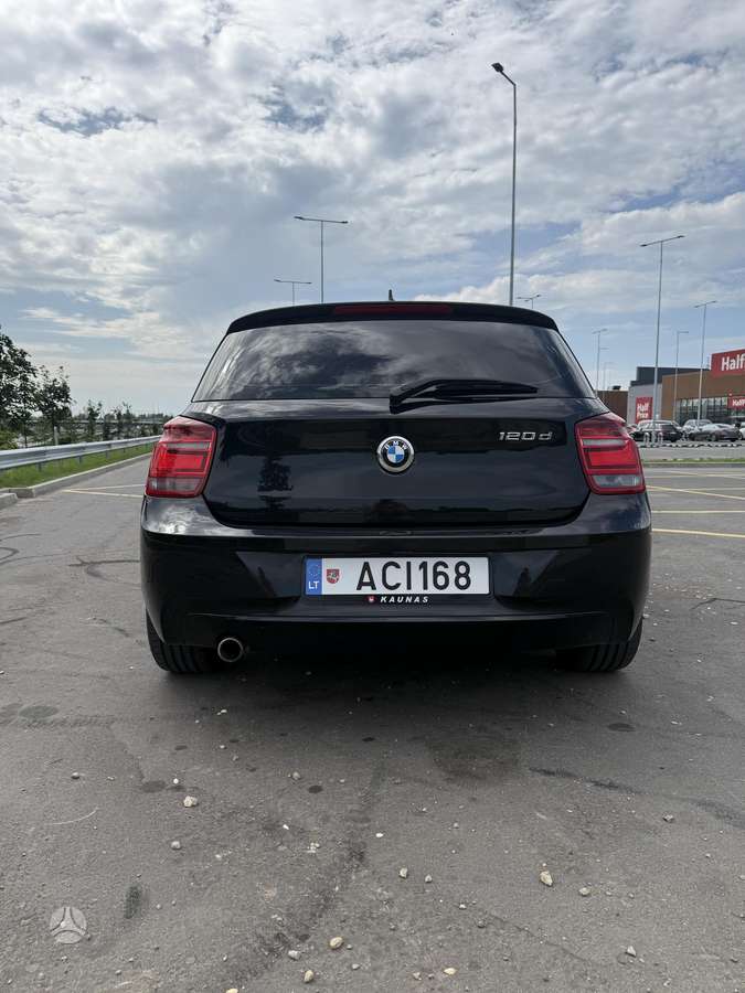 BMW 120, 2.0 l., Хэтчбек