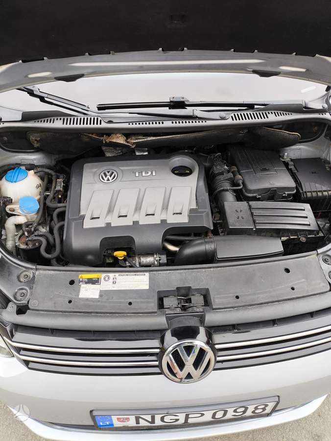 Volkswagen Touran - 6