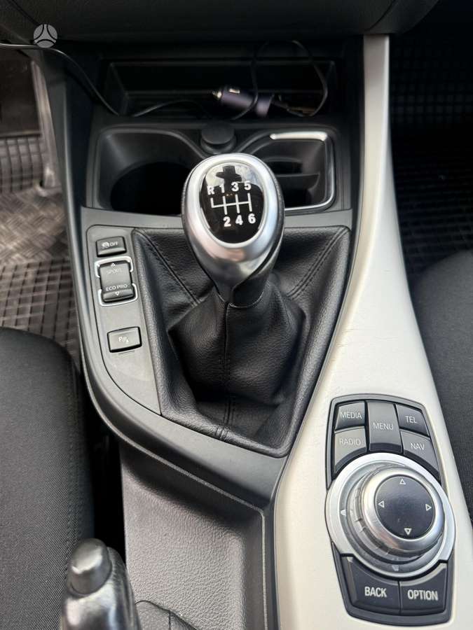 BMW 120, 2.0 l., hatchback