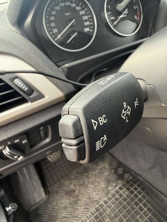 BMW 120, 2.0 l., hatchback