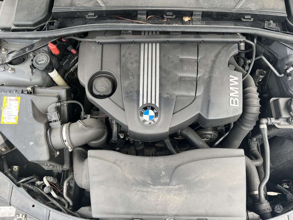 BMW 318, 2.0 l., Седан