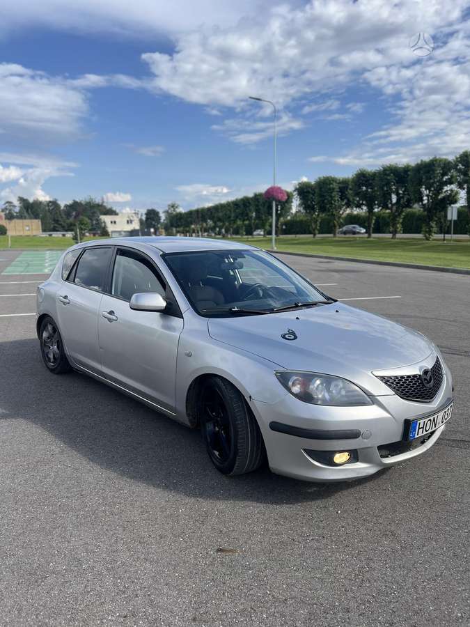 Mazda 3, 1.6 l., hatchback