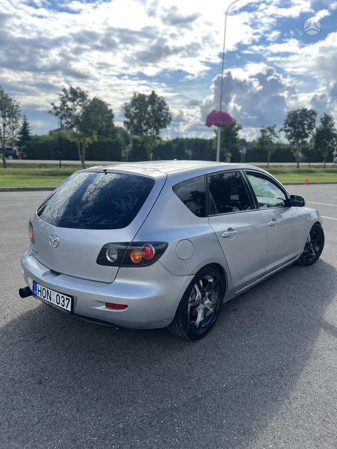 Mazda 3, 1.6 l., hatchback