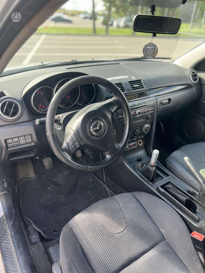 Mazda 3, 1.6 l., Хэтчбек