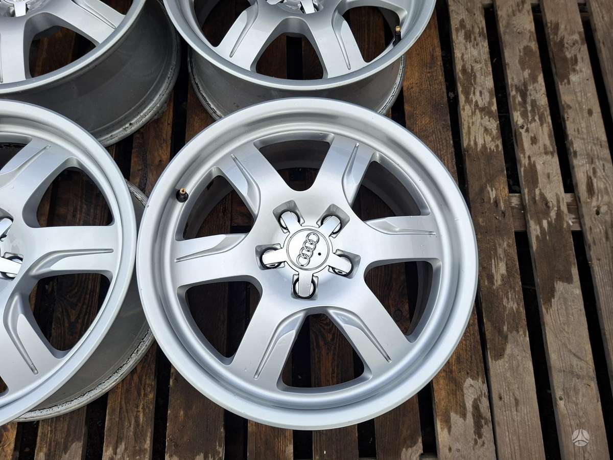 Audi A5 8T0601025B, легкосплавные , R17