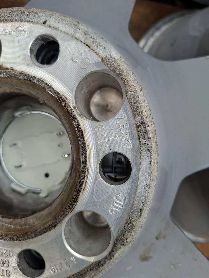 Audi A5 8T0601025B, light alloy, R17