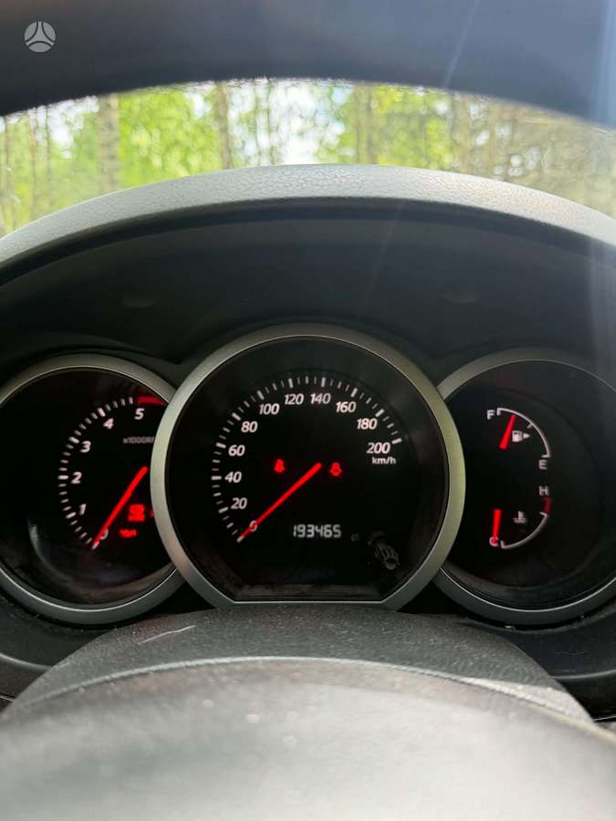 Suzuki Grand Vitara - 8